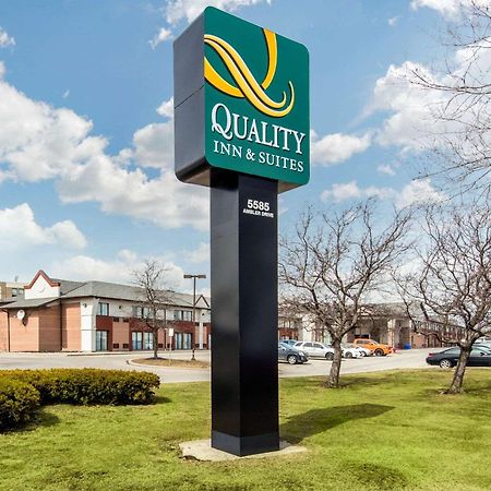 Quality Inn & Suites 5585 Ambler Drive Mississauga Ontario Exterior foto