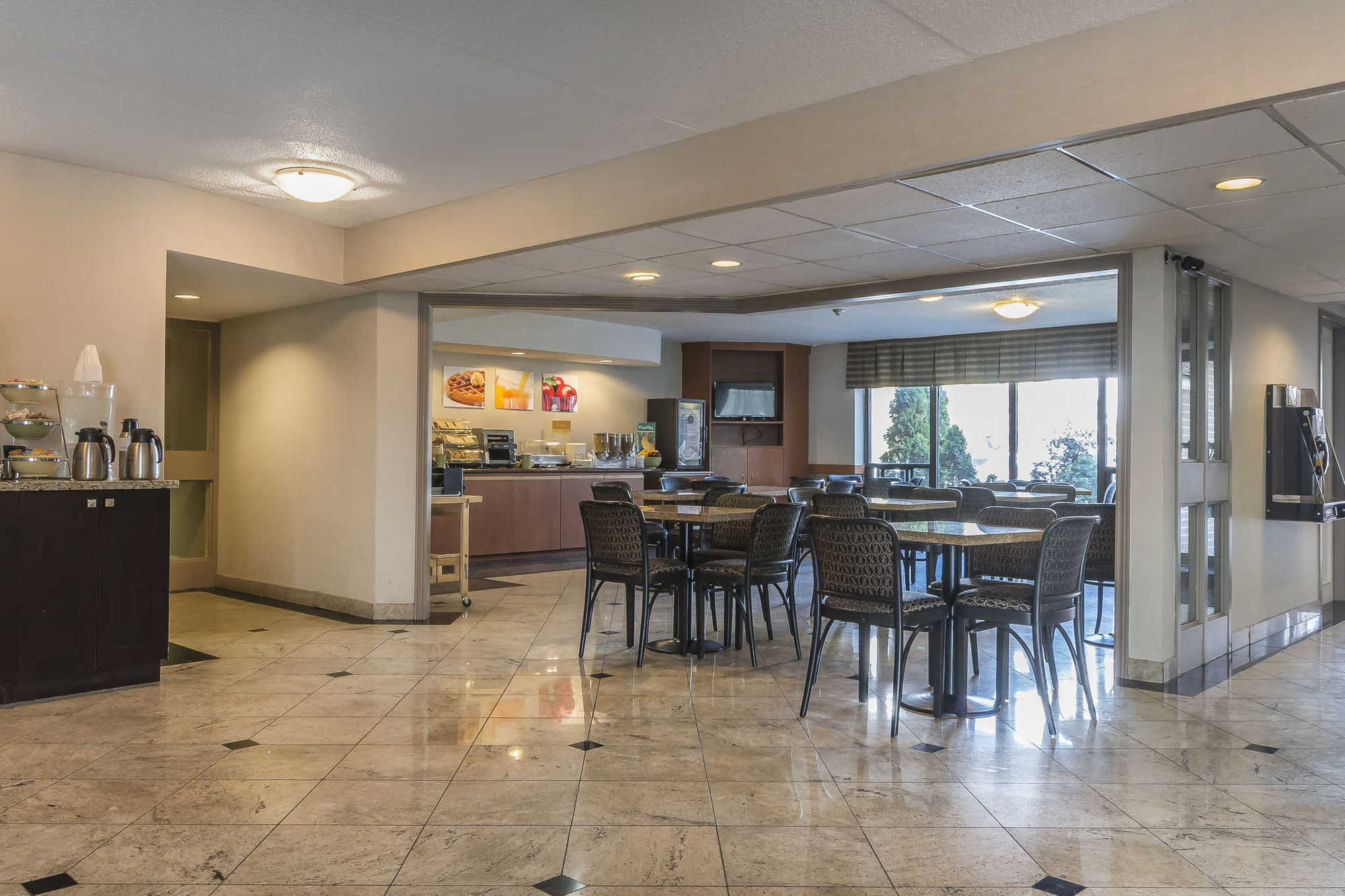 Quality Inn & Suites 5585 Ambler Drive Mississauga Ontario Einrichtungen foto
