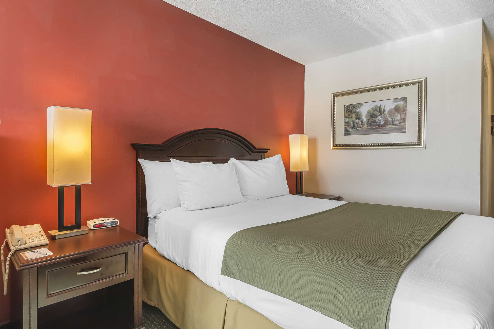 Quality Inn & Suites 5585 Ambler Drive Mississauga Ontario Zimmer foto