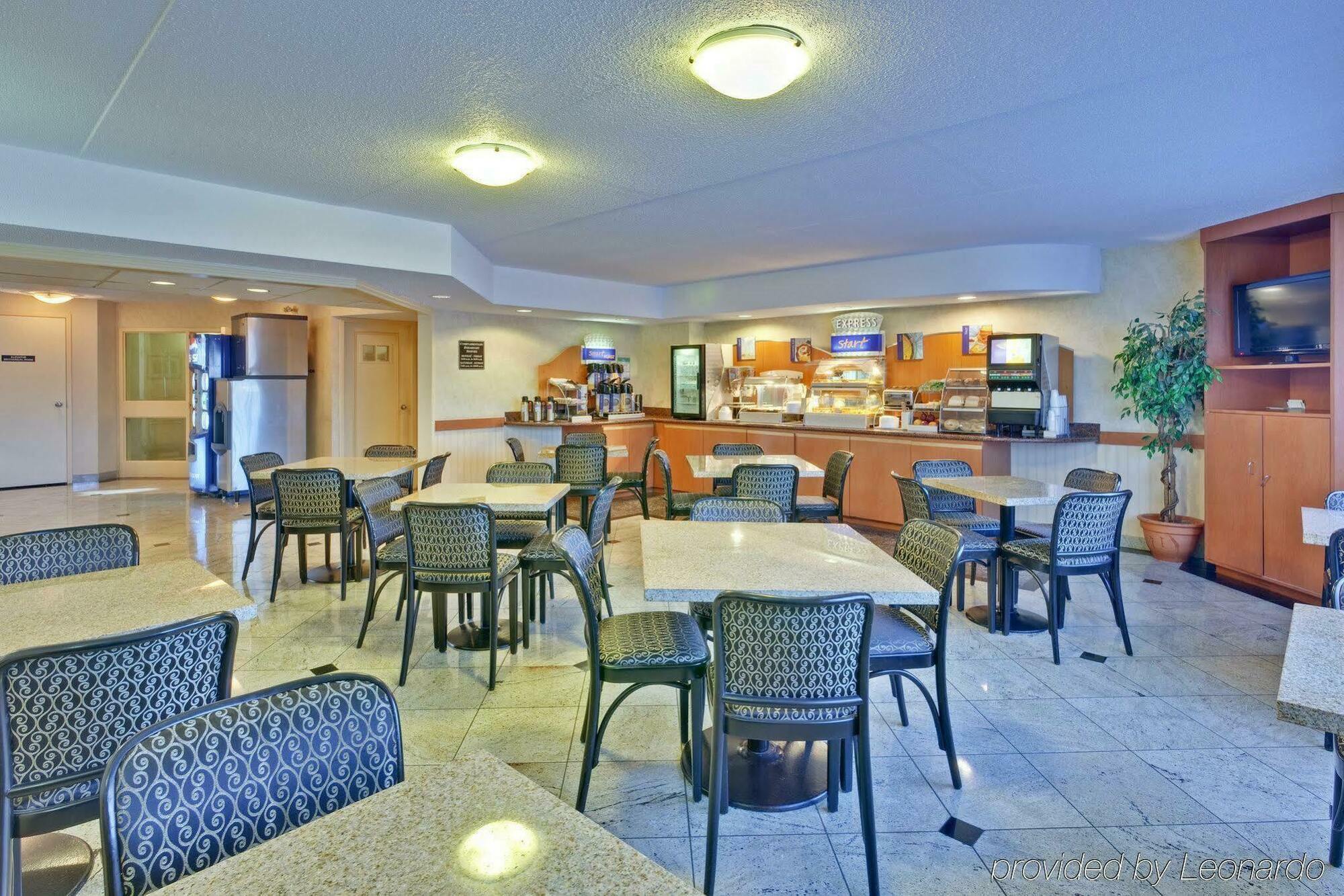 Quality Inn & Suites 5585 Ambler Drive Mississauga Ontario Restaurant foto