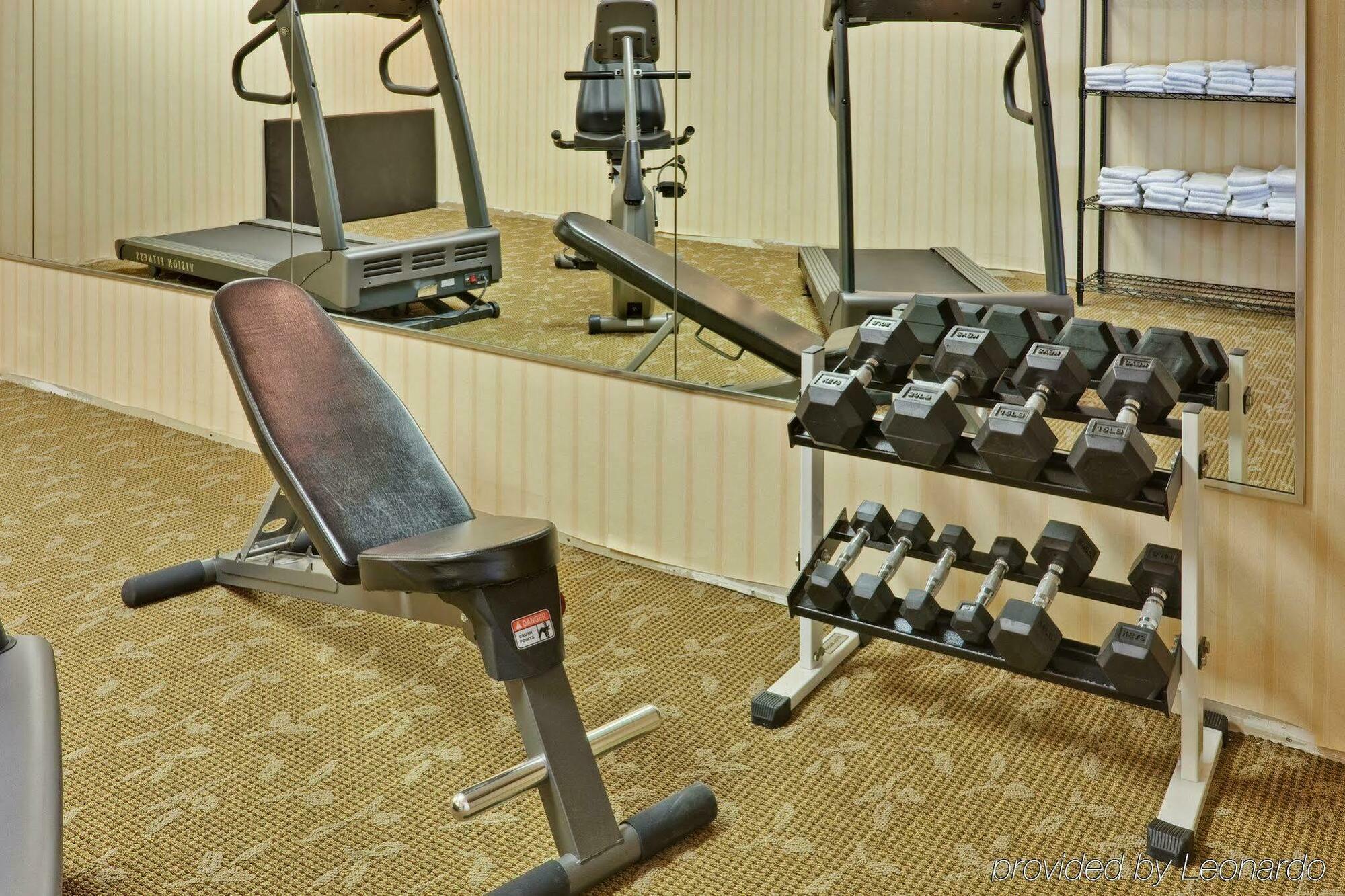 Quality Inn & Suites 5585 Ambler Drive Mississauga Ontario Einrichtungen foto